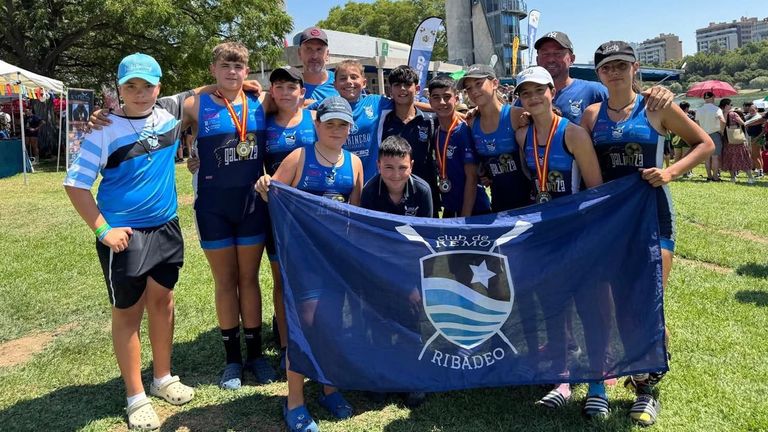 Un Oro y un bronce para el Club de Remo Ribadeo en el Campeonato de España alevín e infantil de Sevilla