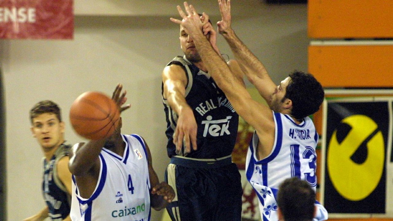 1969 Final de la copa de baloncesto para inaugurar el pabellón