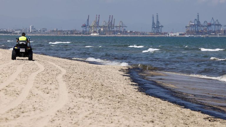 Cuatro personas ahogadas, dos de ellas menores, en una playa de Valencia