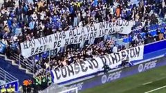 Pancarta de��Consejo dimisi�n� mostrada en el Fondo Norte durante el Oviedo-Girona