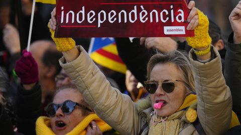 Simpatizantes de la Asamblea Nacional Catalana (ANC) en una manifestación en Barcelona el pasado enero