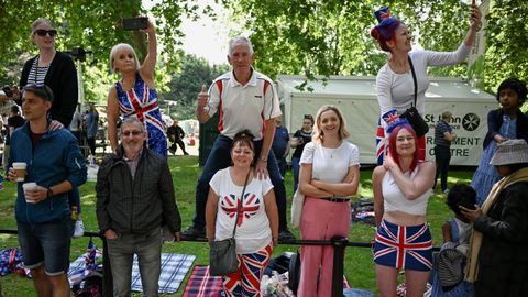 El desfile por el Jubileo de Platino abre cuatro días de fiestas en el Reino Unido