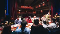 La cena tuvo lugar en el escenario del Teatro Pastor Daz
