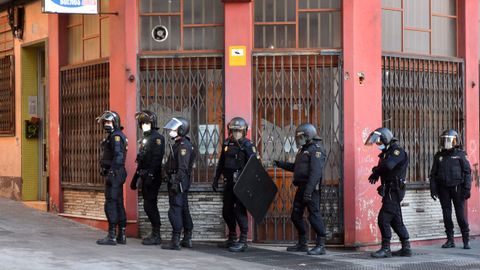 Intervención de la Policía Nacional en un narcopiso en A Coruña