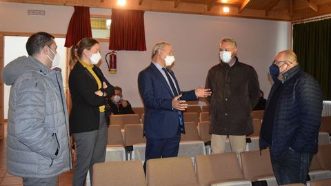 El presidente de la Diputación de Lugo con los alcaldes de A Fonsagrada, Negueira y Ribeira de Piquín