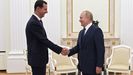 Putin se confinó poco después de reunirse la noche del lunes con el presidente sirio, Bachar al Asad, en Moscú.