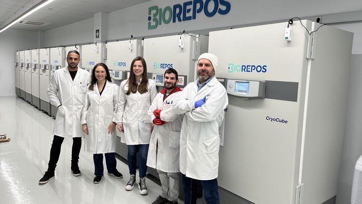 El equipo de Biorepos en Santiago está formado por su directora, dos farmacéuticos y dos técnicos de laboratorio