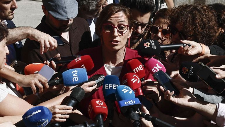La soledad de la ministra: las comunidades no llegan a un ac