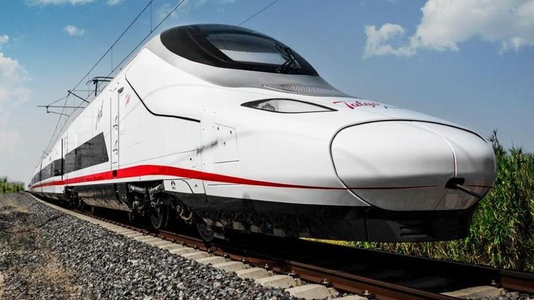 La Xunta reclama al Gobierno siete trenes Avril y doce nuevas frecuencias diarias hasta Madrid