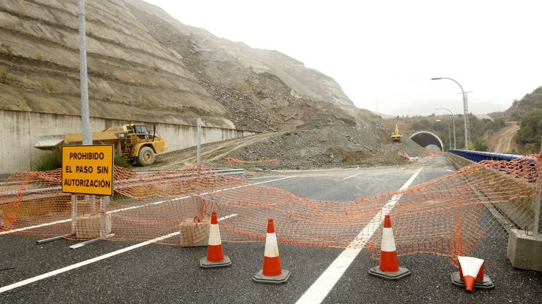 La A-6, una autovía en el quirófano desde hace 17 años