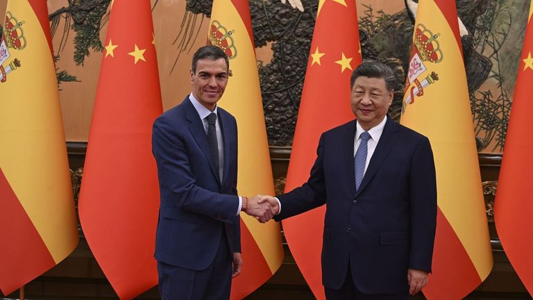 Pedro Sánchez reclama a Xi Jinping equilibrar la balanza comercial