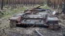 Un tanque ruso destruido en la localidad ucraniana de Lypsti, cerca de Járkov.