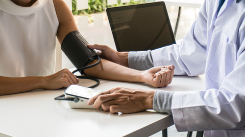 La hipertensi�n es uno de los principales factores de riesgo cardiovascular.