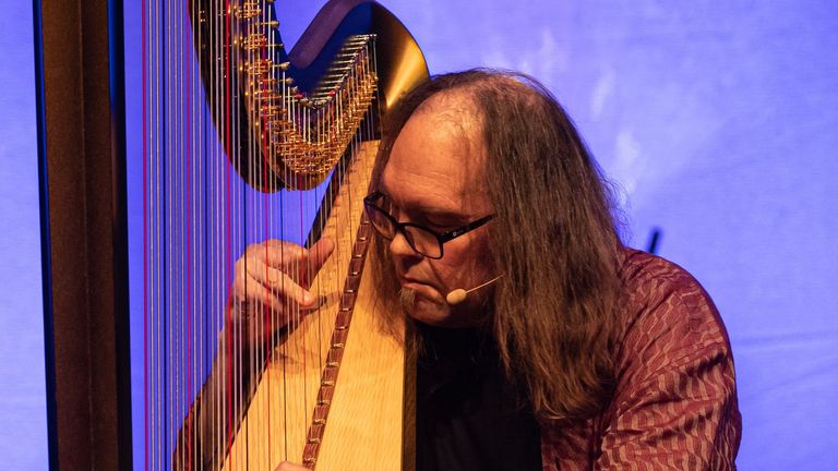 A arpa de jazz de Park Stickney, no festival de Noia