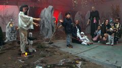 En la carpa municipal de Ribeira se inaugur una exposicin de monstruos