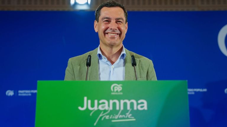 Moreno asume una negociación con Vox: «A nadie le vamos a pedir que nos regale sus votos»