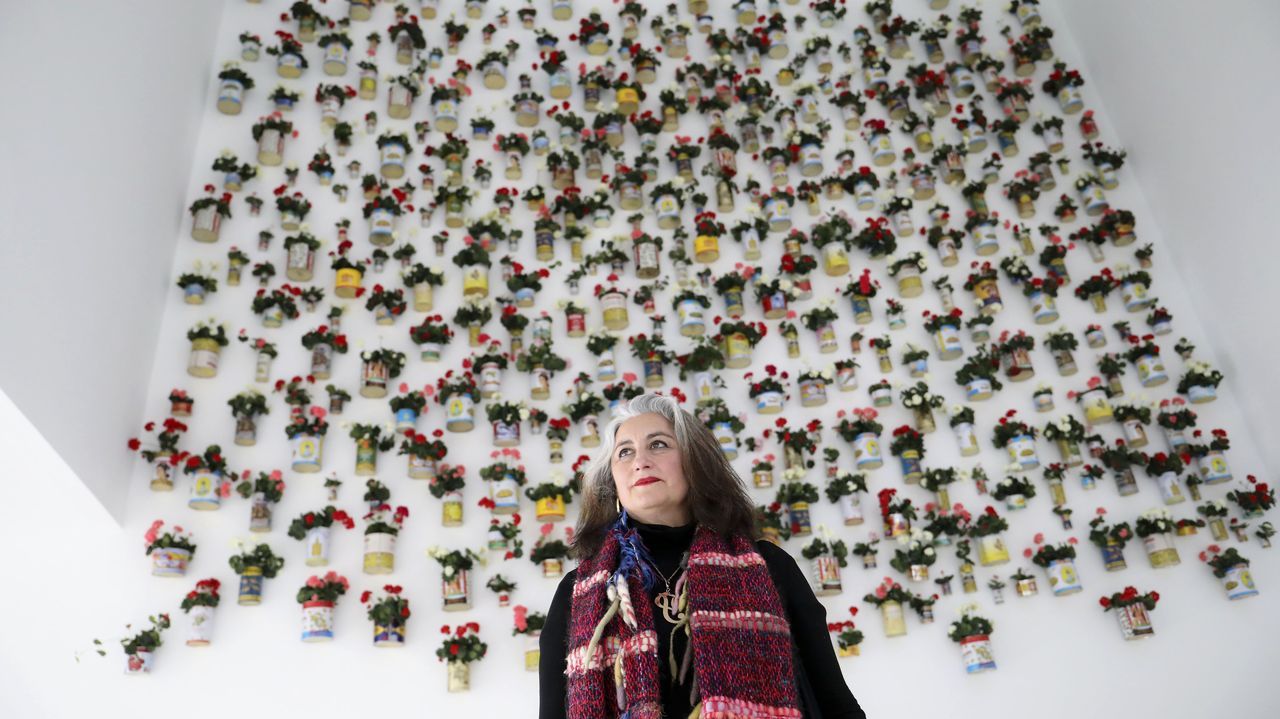 El loro Curro regresa a su hogar en Os Me&aacute;ns, Vila&ntilde;o: ¡las im&aacute;genes!.El cineasta franc&eacute;s Bertrand Tavernier