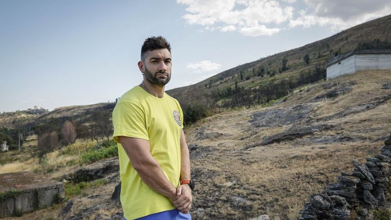 Los brigadistas vuelven al fuego un año después de la mayor ola de incendios: «La recuperación psicológica fue dura»