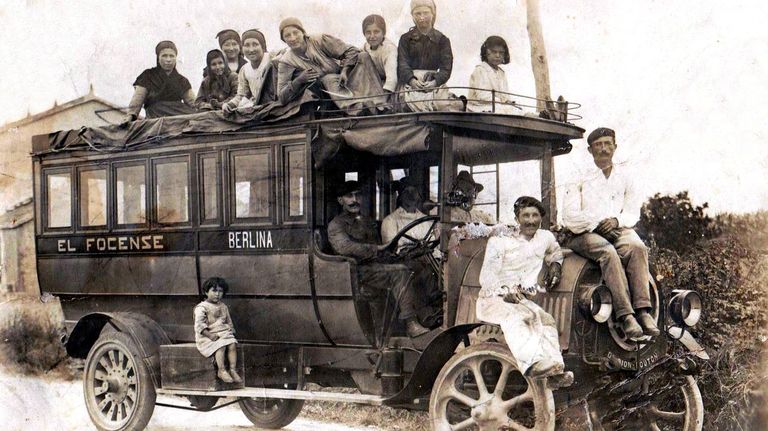 Cuando al techo del bus le llamaban «la imperial» y el ángel de la Guarda era el compañero de viaje