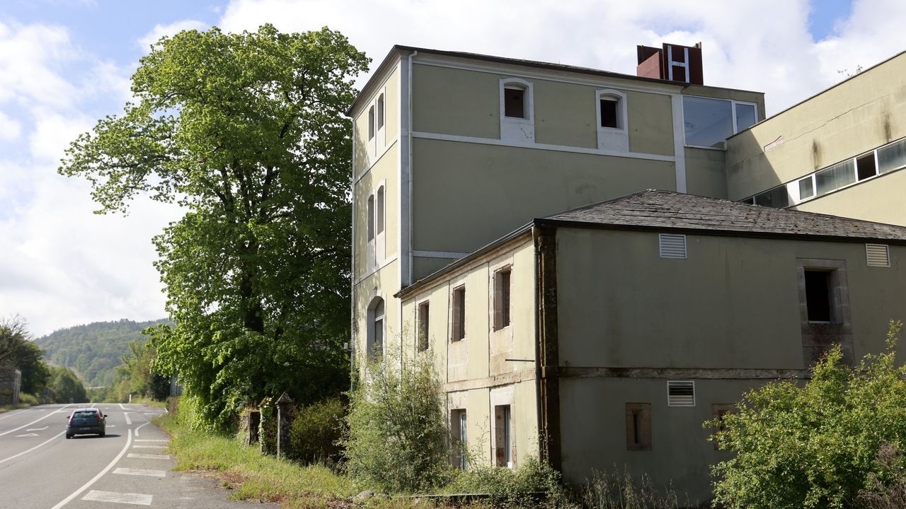 Las obras de la estacin de tren de Lugo, en imgenes.El hotel San Fiz apenas dur una dcada abierto