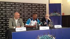 Presentaci�n de Hopkins en el Obradoiro