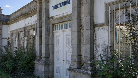 Antiguo balneario y embotelladora de Fontenova.