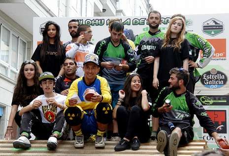 El Gai�s, un tablao flamenco.Francisco P�rez y Roberto Lolo presentaron el evento. 