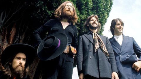 Harrison, Lennon, Starr y McCartney, en el londinense Tittenhurst Park, en agosto de 1969, poco antes de que los Beatles se disolviesen