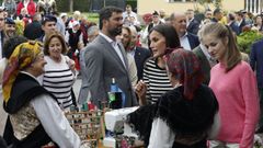 La familia real visita Cadavu para entregar el premio Pueblo Ejemplar 2022
