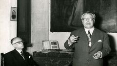 <span lang= gl >Francisco Fernndez Del Riego, a dereita, nunha imaxen de arquivo da RAG</span>