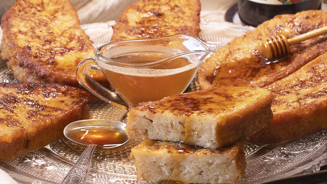 El loro Curro regresa a su hogar en Os Me&aacute;ns, Vila&ntilde;o: ¡las im&aacute;genes!.Un globo aerost&aacute;tico de la empresa Aerotours sobrevuela la Ribeira Sacra del Mi&ntilde;o, en una imagen de agosto del a&ntilde;o pasado