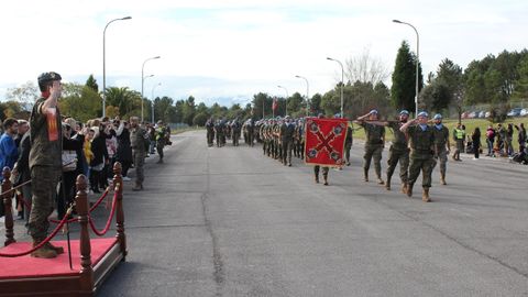 Acto de espedida del regimiento «Príncipe» en el cuartel del cabo Noval