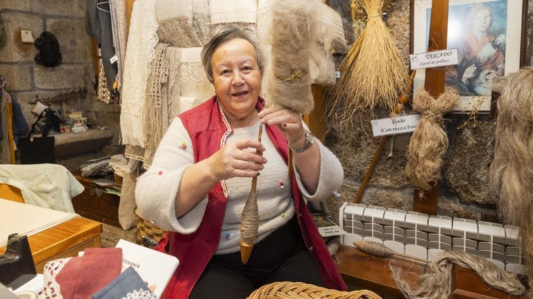 Carmen Riveiro: «Trabajaré mientras pueda conducir y tejer para tener un mejor nivel de vida»