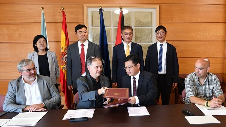 La UDC prepara un proyecto para ofrecer grados en la Universidad de Tecnología de Anhui y obtener tanto titulación china como gallega