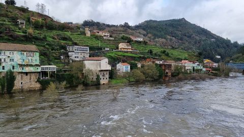 En Os Peares se unen el ro Mio y el Sil