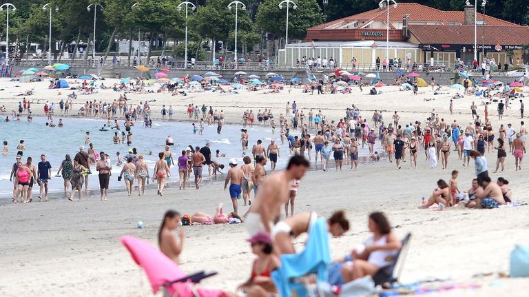 El agua de Samil vuelve a ser excelente en los primeros análisis de la temporada