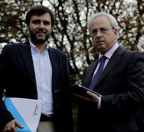 Jorge Borrajo y Antonio Álvarez participan en el encuentro.