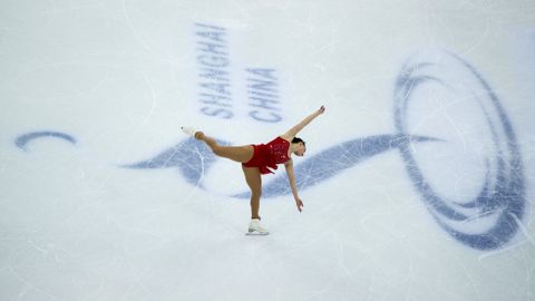 Una participante en el campeonado del mundo de patinaje artstico en Pekn.
