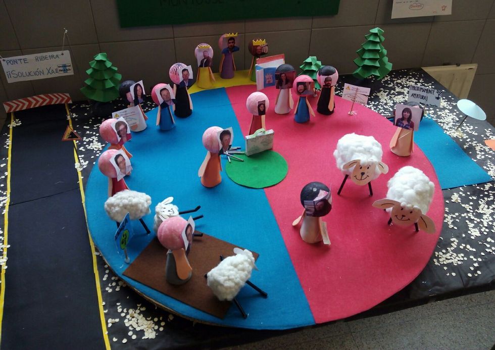 La oficina de Turismo, derecha, est� en Vigo de Sarria. 