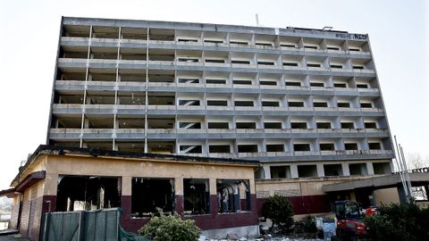 Obras de demolicin del hotel Samil