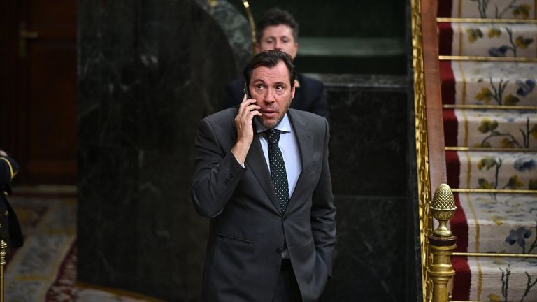 Óscar Puente: el ministro que dinamita puentes en las redes sociales