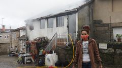 Pierde su casa en un incendio en Maside