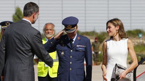 Los reyes fueron despedidos con honores en el aeropuerto Adolfo Surez Madrid-Barajas antes del viaje