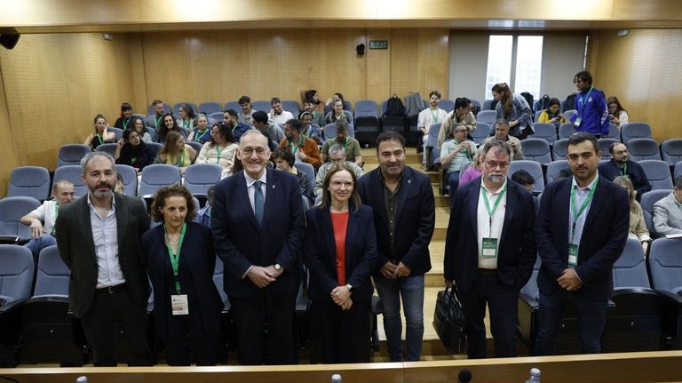 Coren se alía con la Universidade de Vigo y Sertogal para digitalizar el proceso de la avicultura