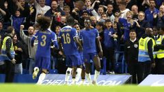 Los jugadores del Chelsea celebran un gol.El Chelsea sin patrocinador en su camiseta