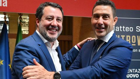 Matteo Salvini (izquierda) y Roberto Vannacci (derecha).
