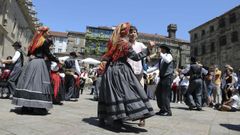 El baile tradicional saca el punto en la Festa da Ascensin