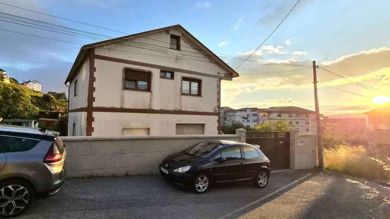 Encuentran sin vida a una persona de avanzada edad en la piscina de una vivienda de Redondela