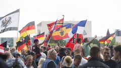 La ultraderecha alemana clama contra Merkel y los refugiados