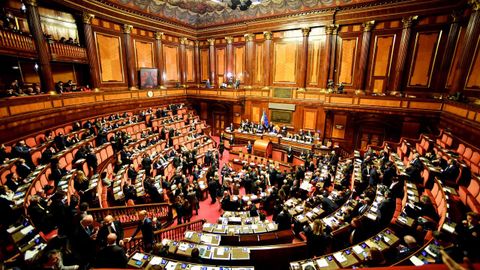 
63/5000
Vista del Senado italiano durante su primera sesin, en Roma